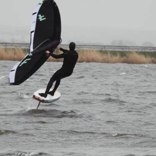 Velikonoce s větrem mezi 10 az 20ms 🔥 to byl náročný víkend kdy jsem si oblíbil vlastnosti wingu Swing 👌 lehký, příjemný a...